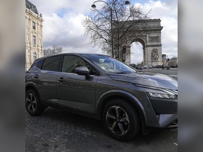 Paris votes to triple parking charges for some SUVs